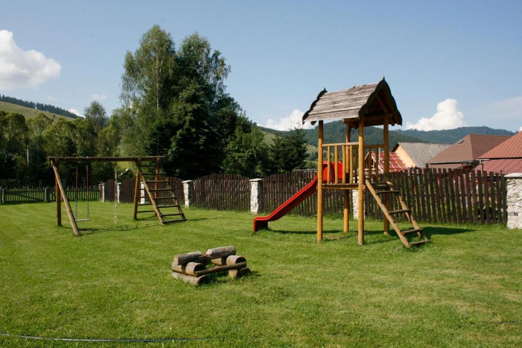 Penzion Fantazia Michalova - Brezno-Muranska Planina Экстерьер фото